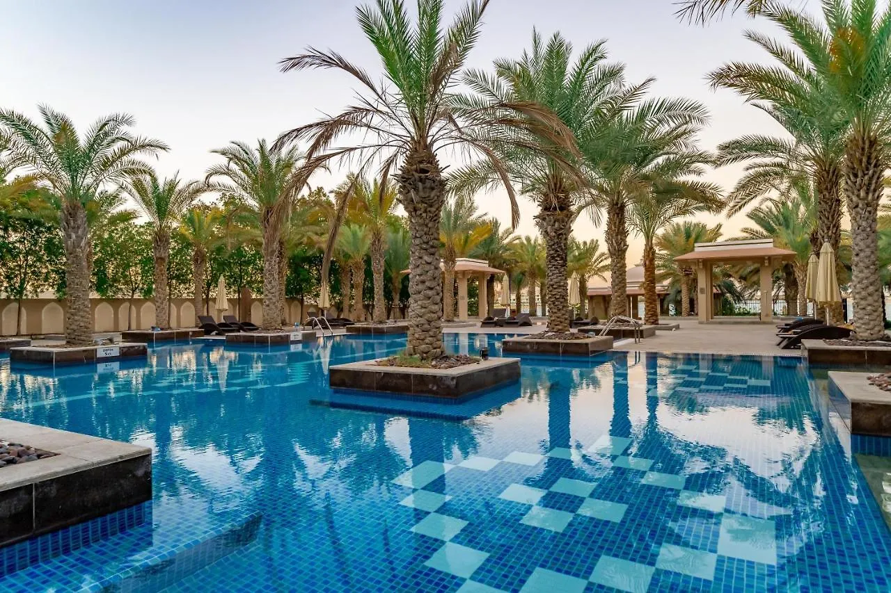 Higuests - Luxurious 1Br In Palms With Private Beach Access Dubai 0*,