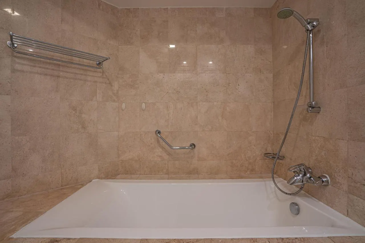 Higuests - Luxurious 1Br In Palms With Private Beach Access Dubai Appartamento