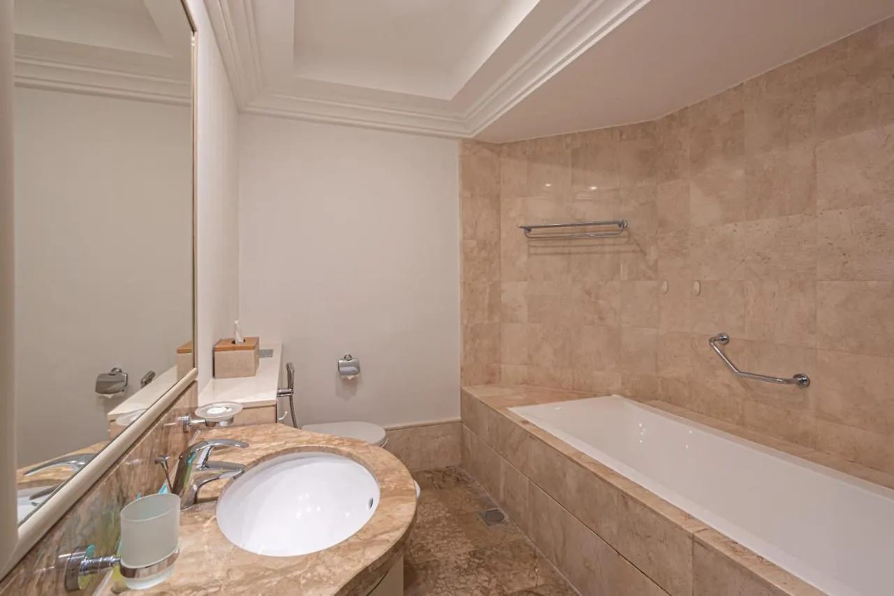 Apartment Higuests - Luxurious 1Br In Palms With Private Beach Access Dubai