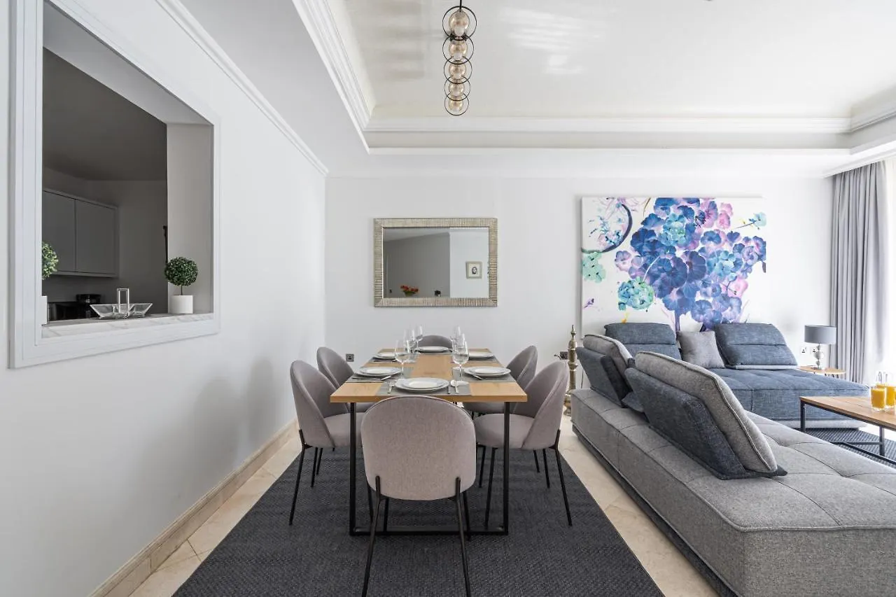 Apartment Higuests - Luxurious 1Br In Palms With Private Beach Access Dubai