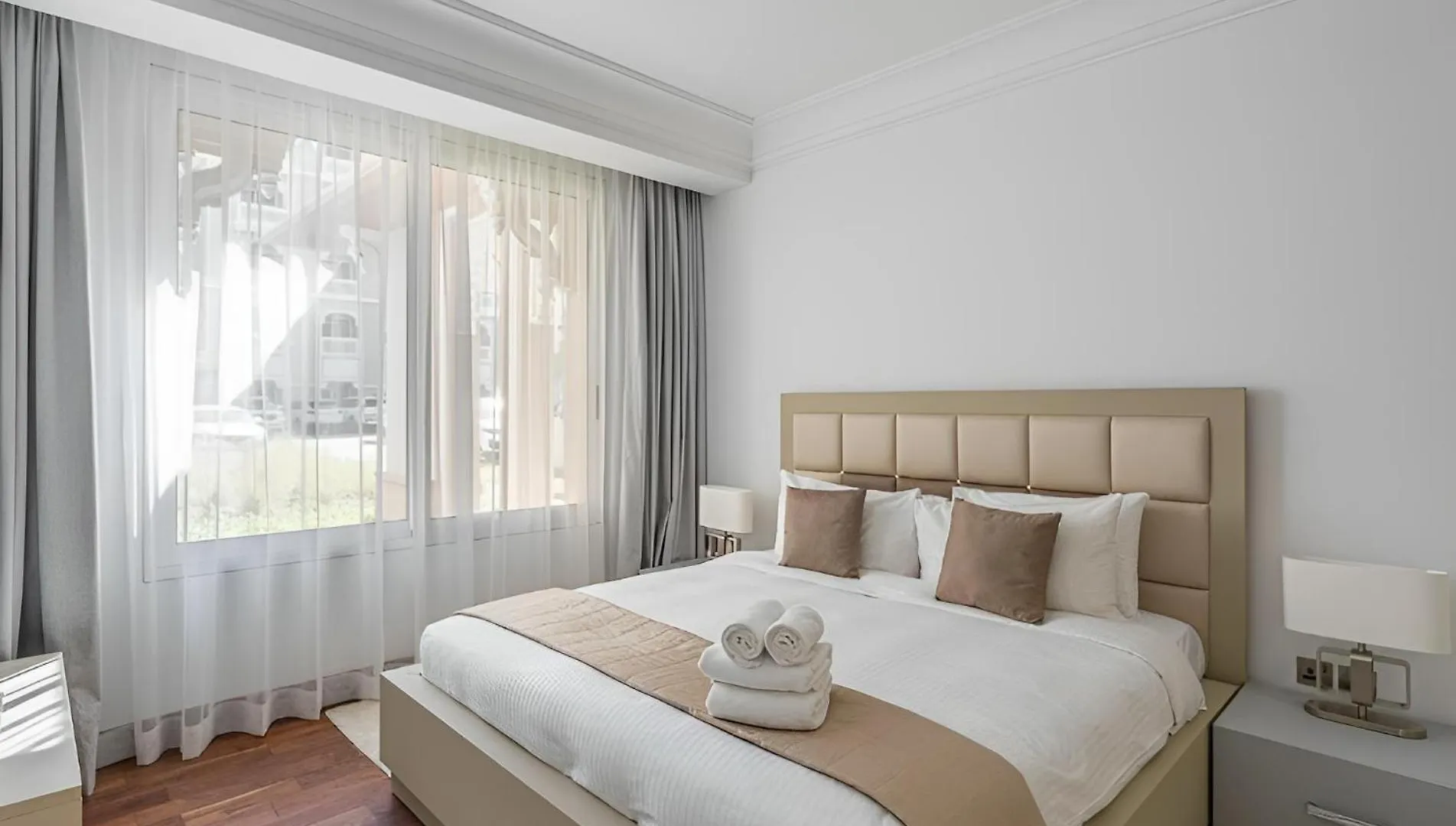 Higuests - Luxurious 1Br In Palms With Private Beach Access Dubai Apartment